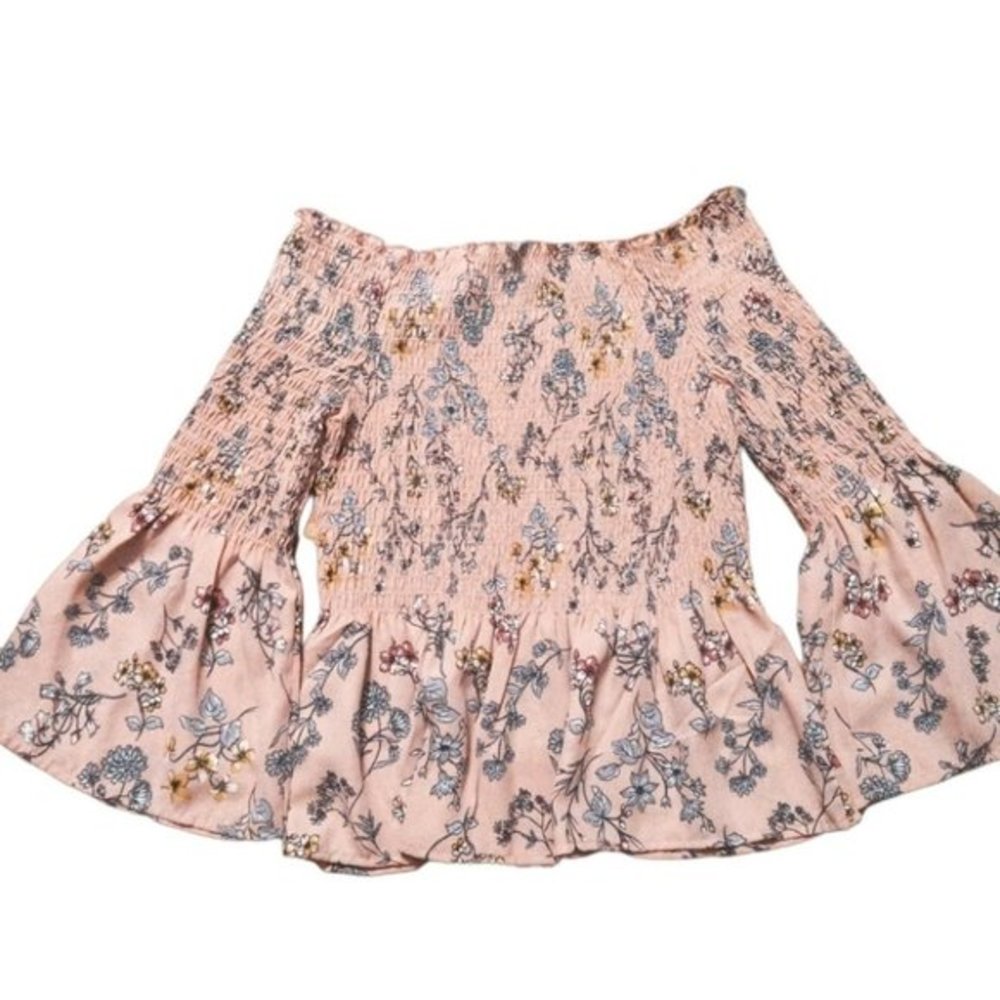 Sooo cute candies Juniors‎ blouse xs off shoulders